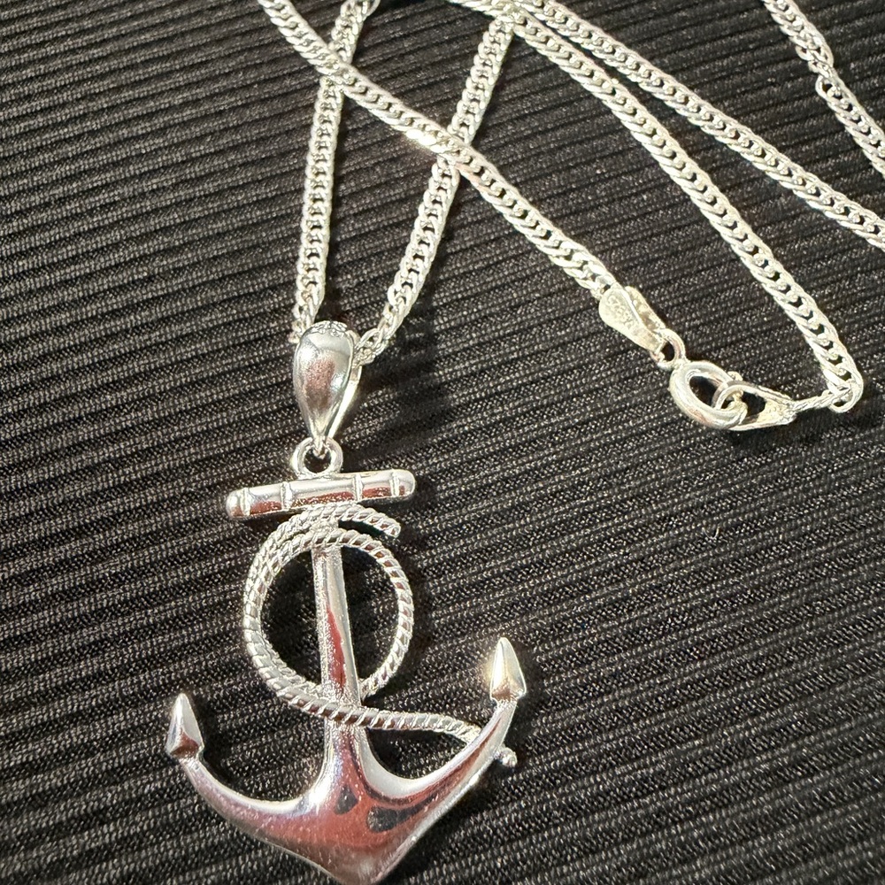 Anchor necklace 18”